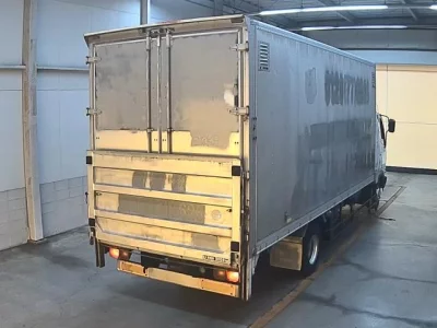 MITSUBISHI FUSO FIGHTER