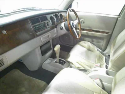 NISSAN RASHEEN