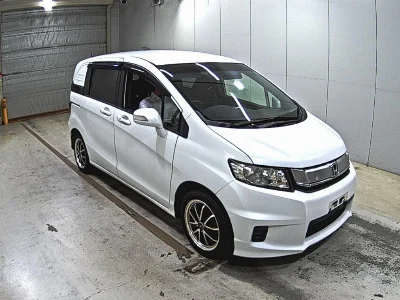 HONDA FREED SPIKE