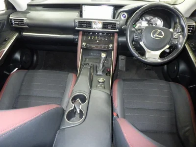 LEXUS IS