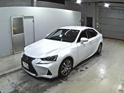 LEXUS IS