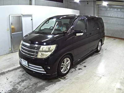NISSAN ELGRAND