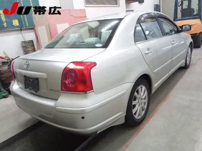 TOYOTA AVENSIS