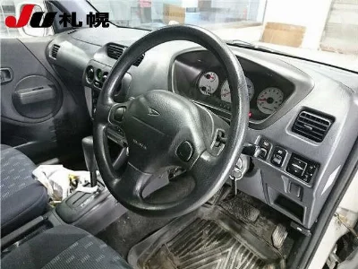 DAIHATSU TERIOS KID