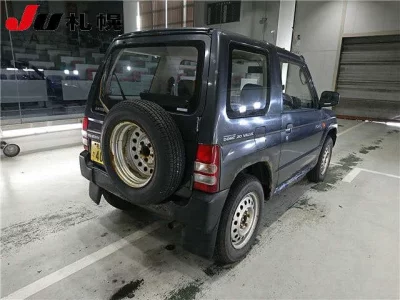 MITSUBISHI PAJERO MINI