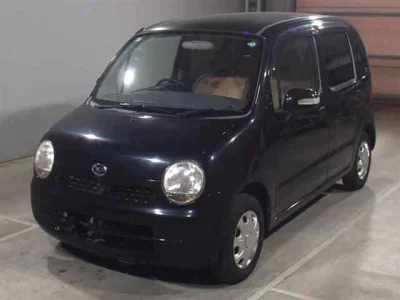 DAIHATSU MOVE LATTE