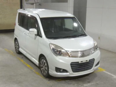 MITSUBISHI DELICA D:2