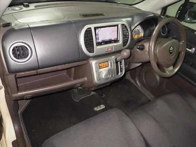 SUZUKI MRWAGON