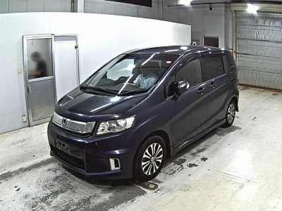 HONDA FREED SPIKE