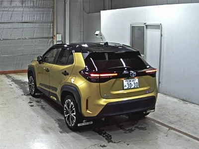 TOYOTA YARIS CROSS