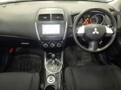 MITSUBISHI RVR