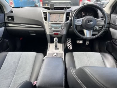 SUBARU LEGACY B4