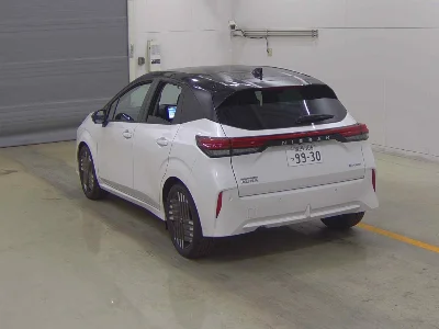 NISSAN AURA