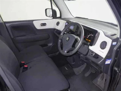 SUZUKI MRWAGON