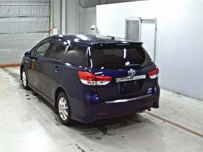 TOYOTA WISH