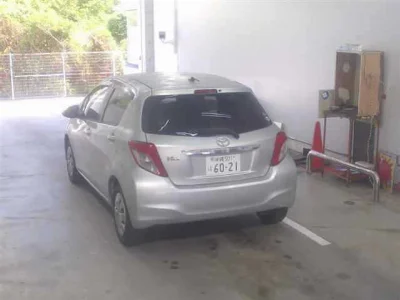 TOYOTA VITZ