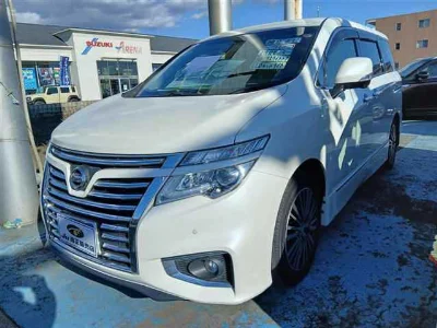 NISSAN ELGRAND