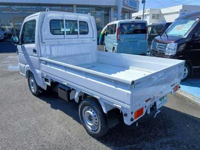 MAZDA SCRUM TRUCK