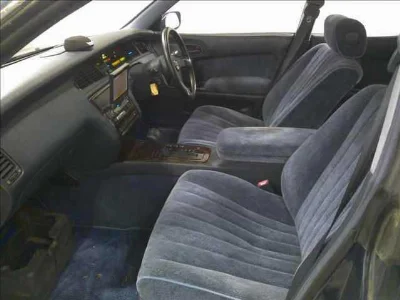 TOYOTA CROWN MAJESTA