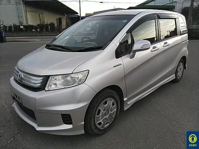 HONDA FREED SPIKE