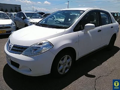 NISSAN TIIDA LATIO