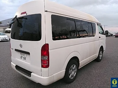 TOYOTA HIACE WAGON