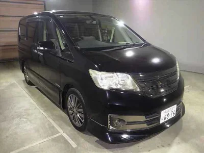 NISSAN SERENA