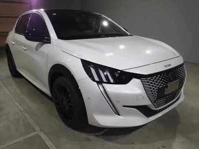 Peugeot e-208