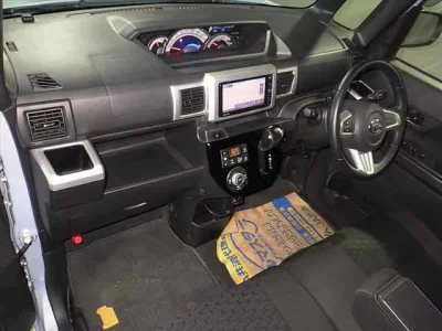 DAIHATSU WAKE