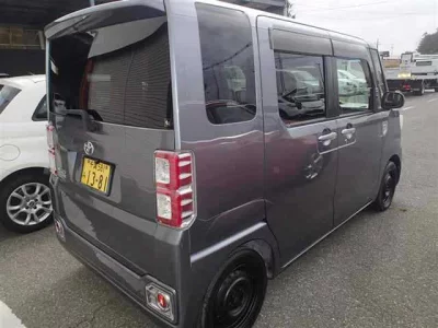 TOYOTA PIXIS MEGA