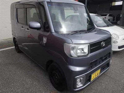 TOYOTA PIXIS MEGA