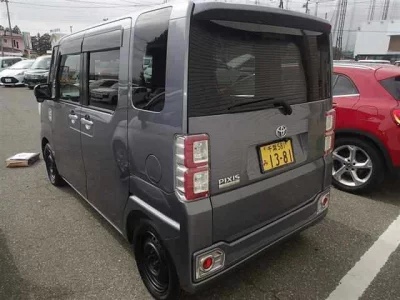 TOYOTA PIXIS MEGA