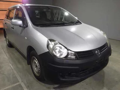 NISSAN AD VAN