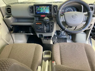 NISSAN CLIPPER VAN