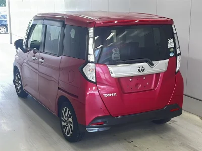 TOYOTA TANK