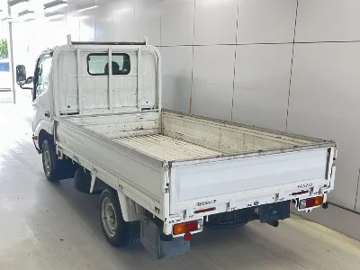 TOYOTA DYNA TRUCK