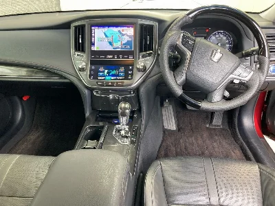 TOYOTA CROWN HYBRID