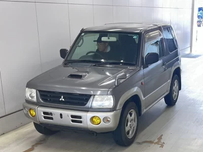 MITSUBISHI PAJERO MINI