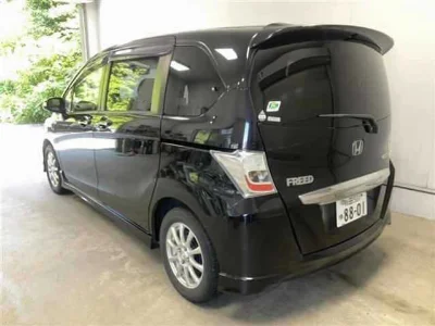 HONDA FREED