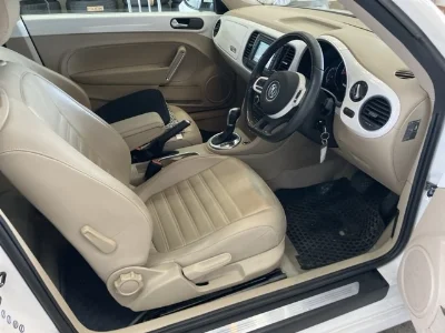 VOLKSWAGEN THE BEETLE