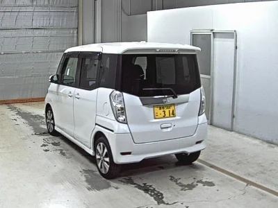 MITSUBISHI EK SPACE CUSTOM