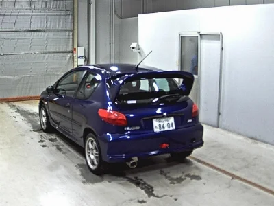 PEUGEOT 206