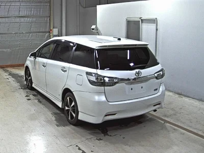 TOYOTA WISH