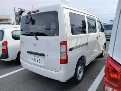 MAZDA BONGO VAN