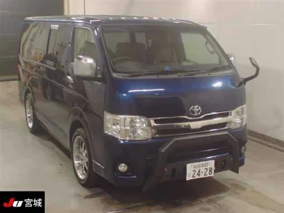 TOYOTA REGIUS VAN