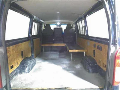 TOYOTA REGIUS VAN
