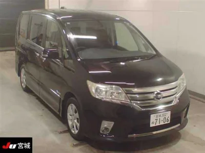 NISSAN SERENA