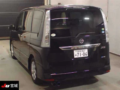 NISSAN SERENA