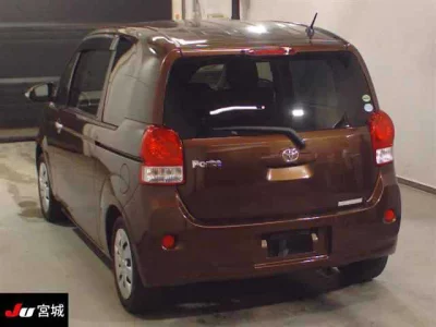 TOYOTA PORTE