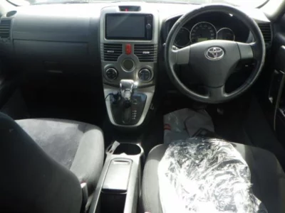 TOYOTA RUSH